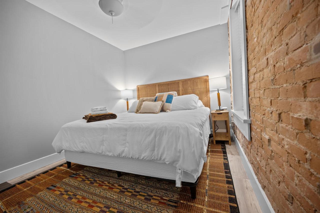 Apartamento Wild West Getaway Saint Charles Exterior foto