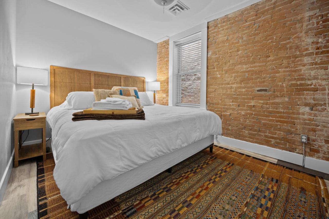 Apartamento Wild West Getaway Saint Charles Exterior foto
